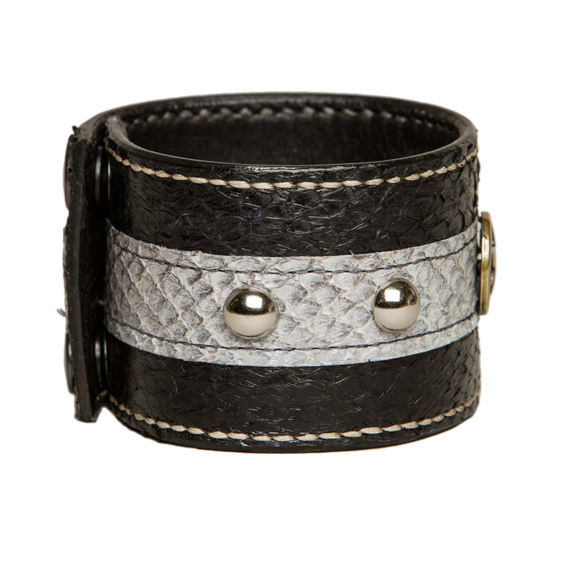 Black salmon fishleather cuff with studs and star
