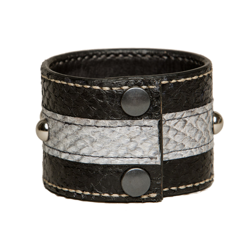 Black salmon fishleather cuff with studs and star